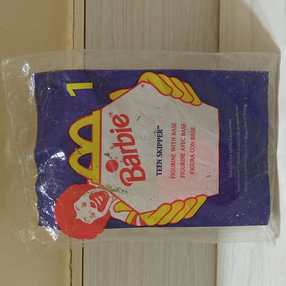 Vintage 1998 McDonald's Happy Meal Barbie Teen Skipper #1 with Original Meal Box - Picture 5 of 6